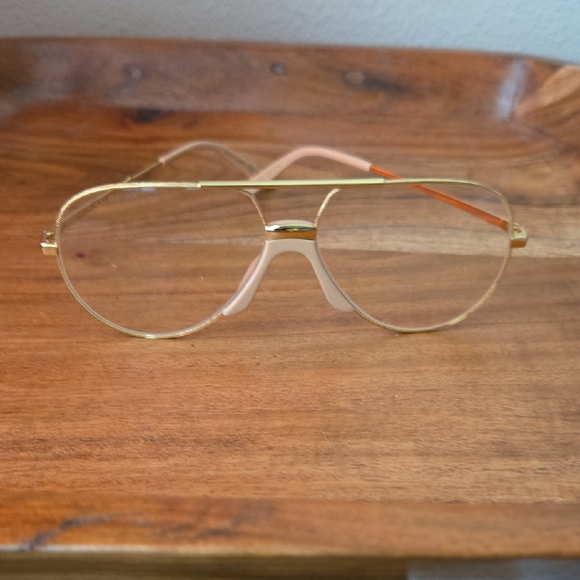Gucci Gold Aviator Glasses - Picture 1 of 5